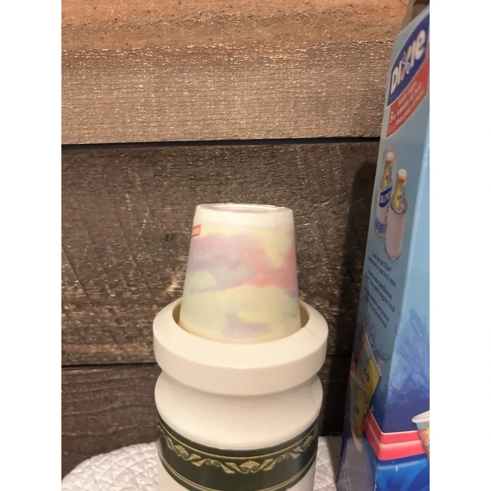 VTG Dixie Discontinued Ocean Fish 3oz Bath‎ Cup Refill Open Box 90 Cups & Holder